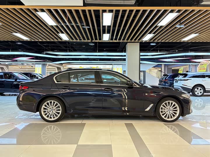 Фото 6 - BMW 5 Series