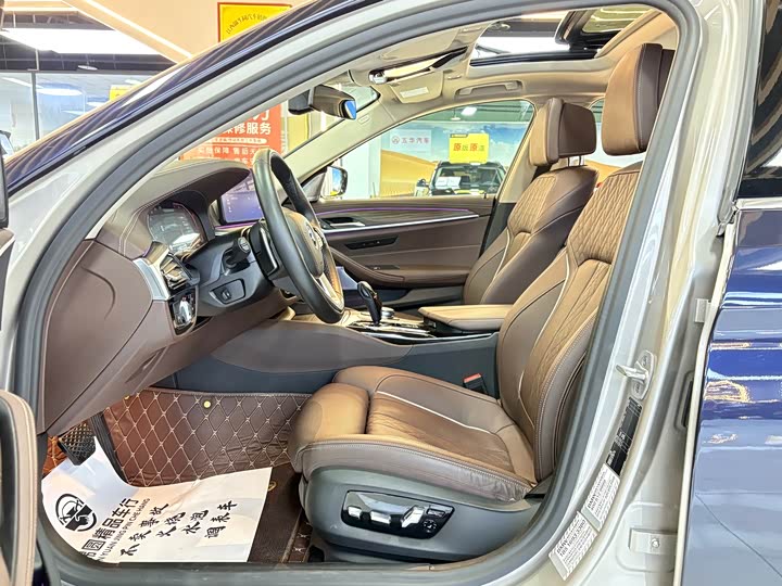 Фото 9 - BMW 5 Series