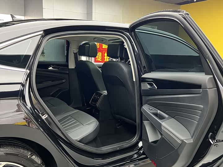 Фото 6 - Volkswagen Passat