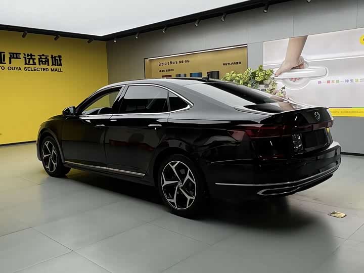 Фото 7 - Volkswagen Passat