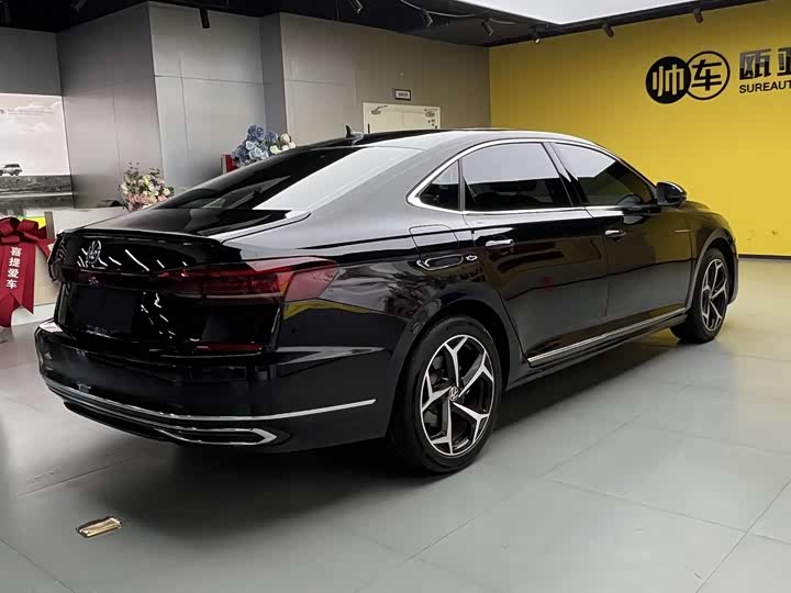 Фото 9 - Volkswagen Passat