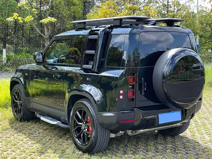 Фото 6 - Land Rover Defender