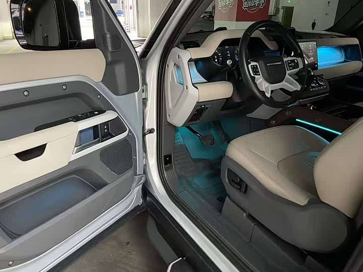 Фото 7 - Land Rover Defender