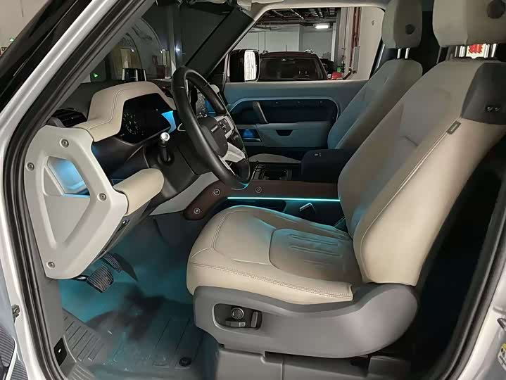 Фото 8 - Land Rover Defender