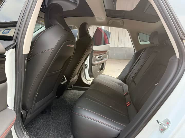 Фото 5 - XPeng P7