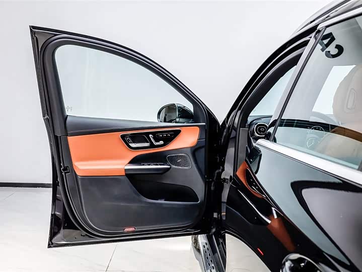 Фото 8 - Mercedes-Benz GLC-Class