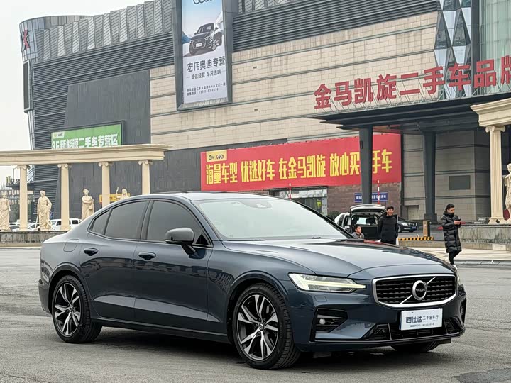 Фото 3 - Volvo S60