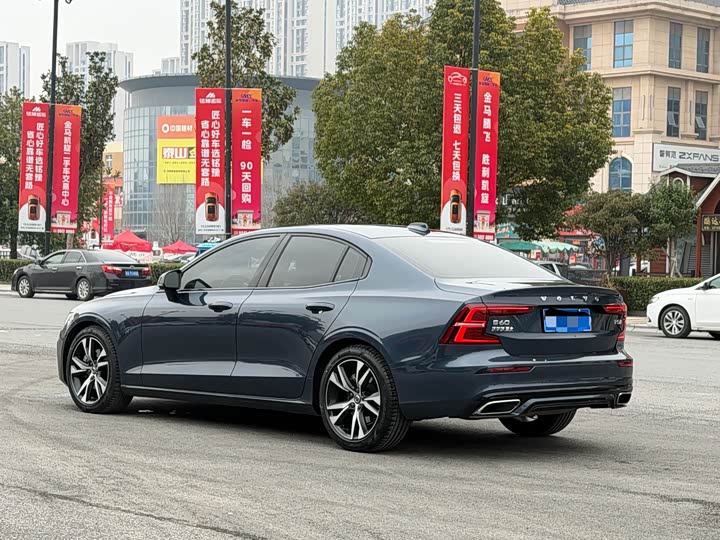 Фото 5 - Volvo S60