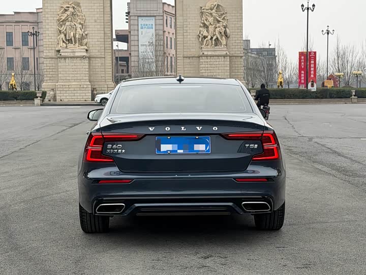 Фото 6 - Volvo S60