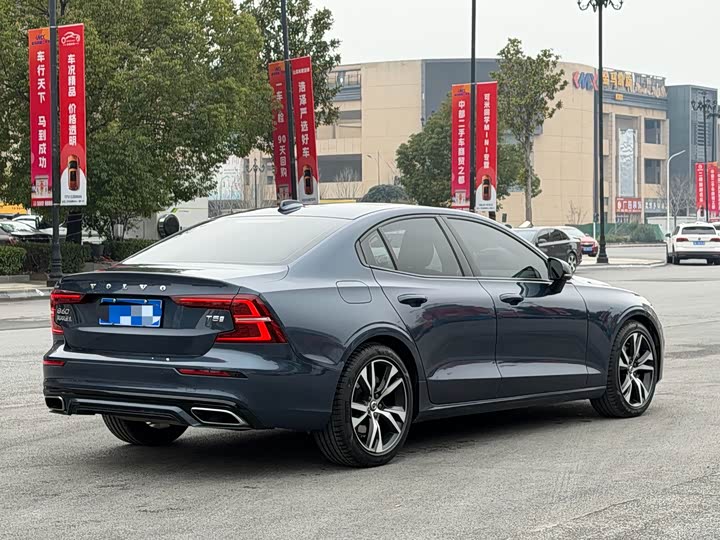 Фото 7 - Volvo S60