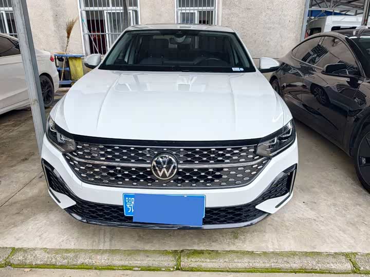 Photo 1 - Volkswagen Lavida