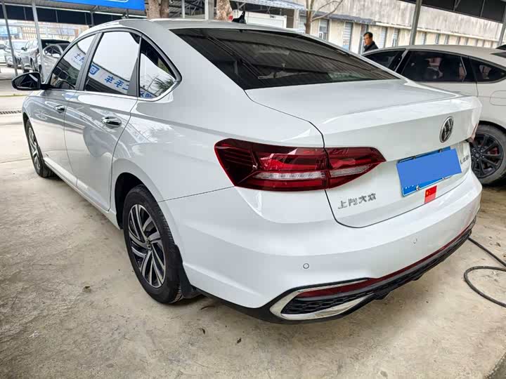 Photo 7 - Volkswagen Lavida