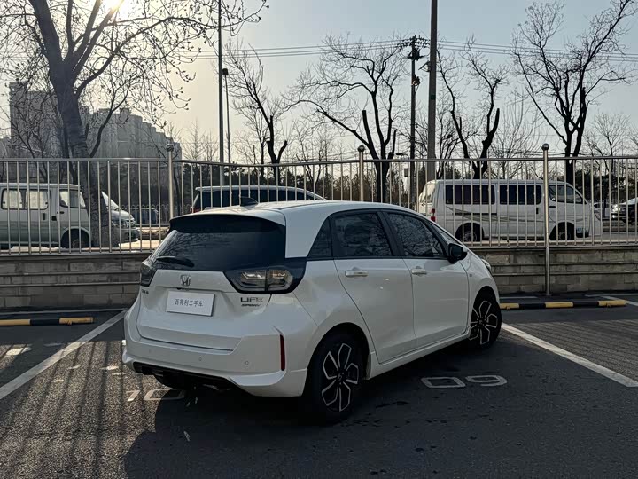 Фото 6 - Honda Life