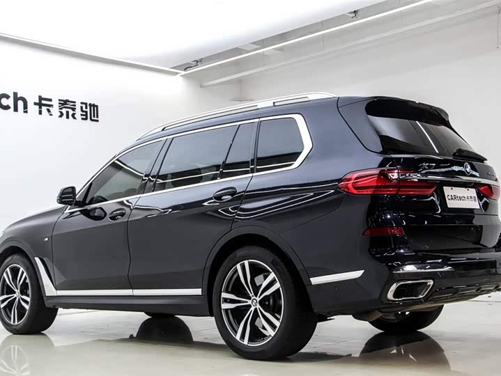 Фото 4 - BMW X7