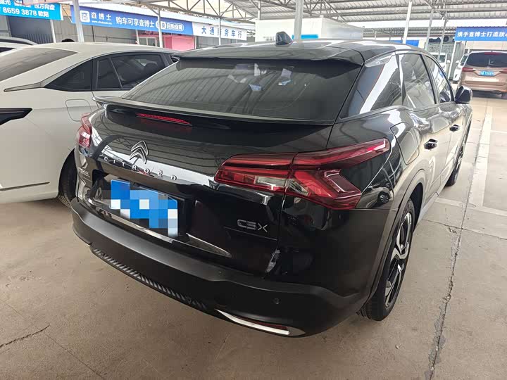 Фото 4 - Citroen C5 X