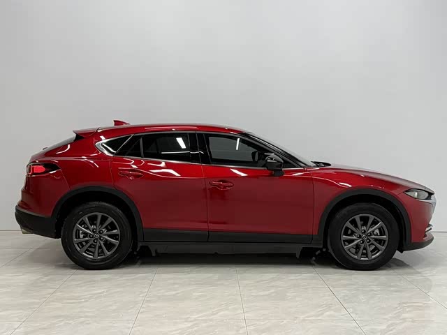 Фото 3 - Mazda CX-4