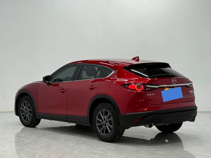 Фото 4 - Mazda CX-4