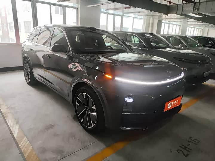 Фото 2 - LiXiang L7