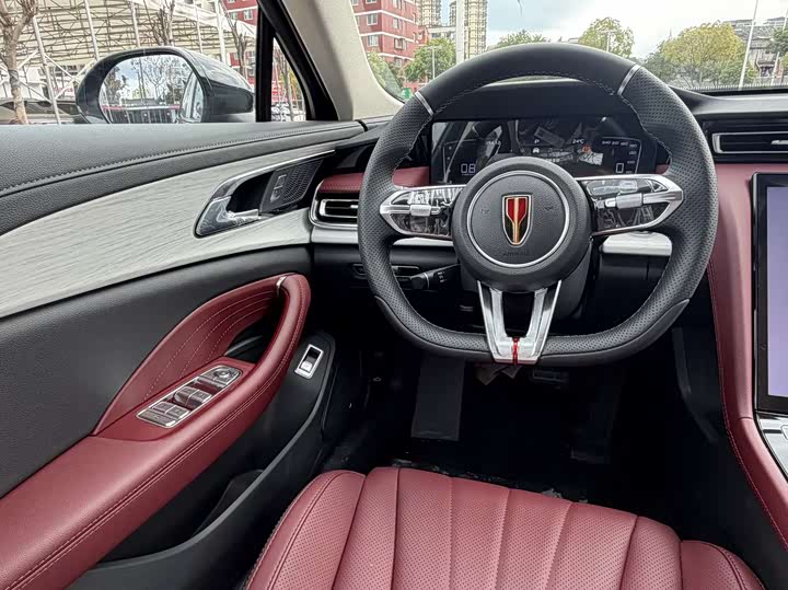 Фото 9 - Hongqi H5