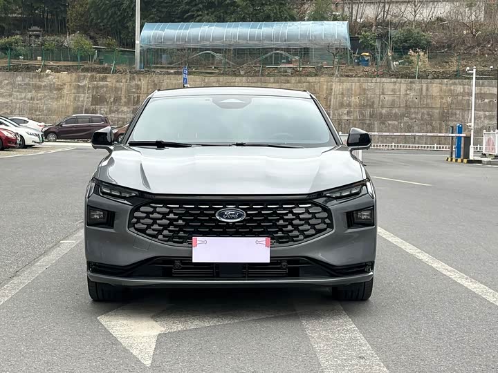 Photo 2 - Ford Mondeo