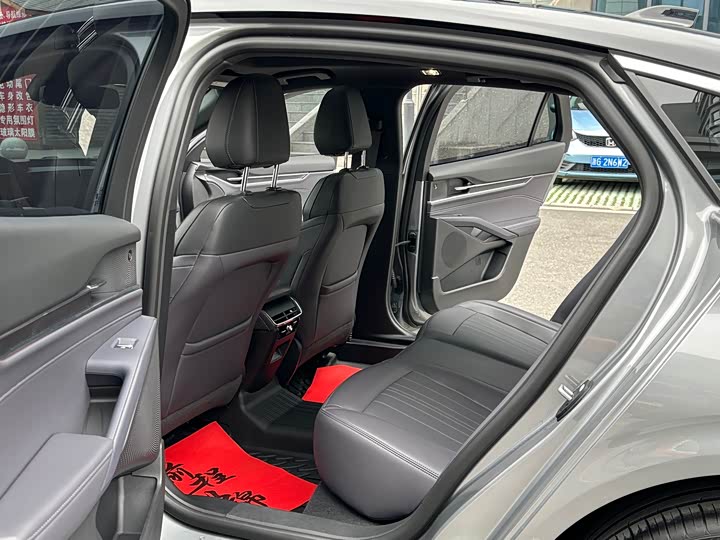 Photo 8 - Ford Mondeo