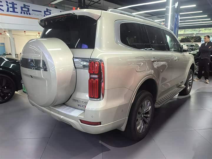 Фото 7 - Tank 500 Hybrid