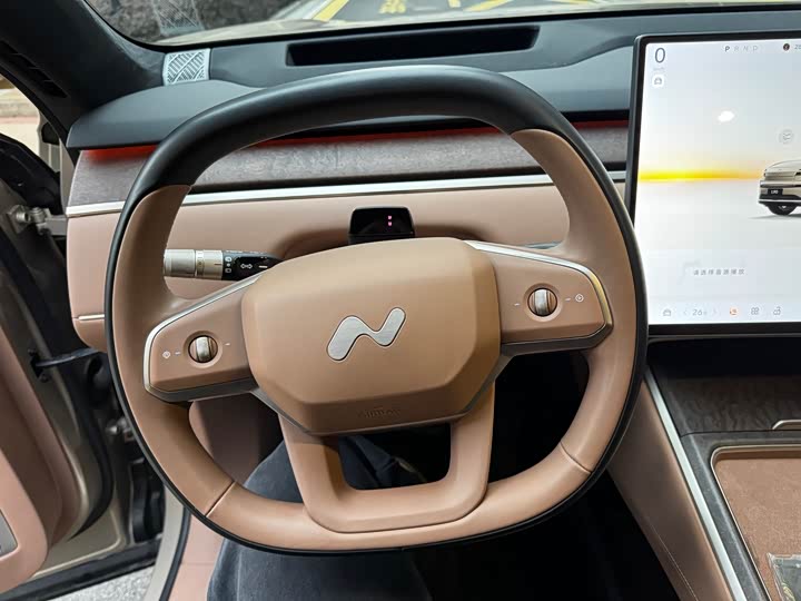 Фото 7 - Nio Onvo L90