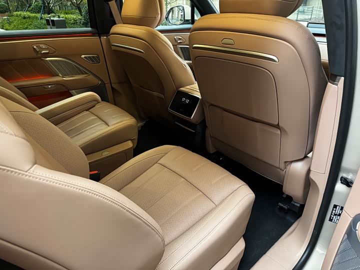 Фото 9 - Nio Onvo L90