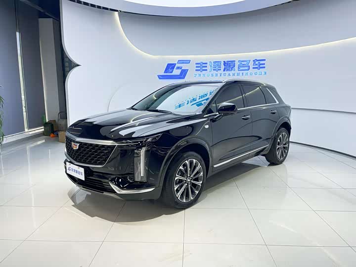 Фото 1 - Cadillac XT5