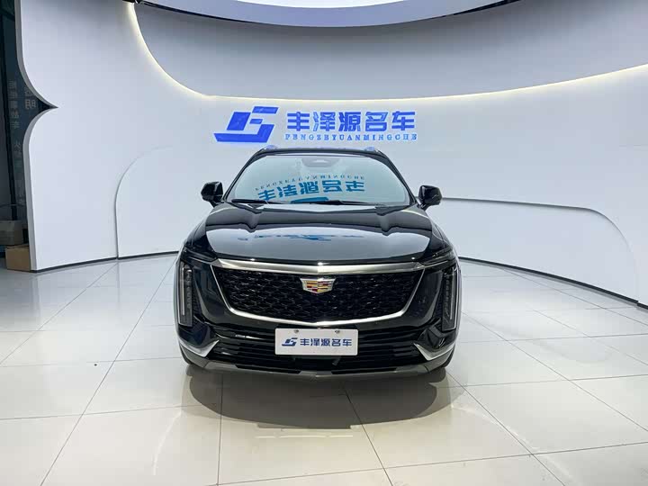 Фото 2 - Cadillac XT5