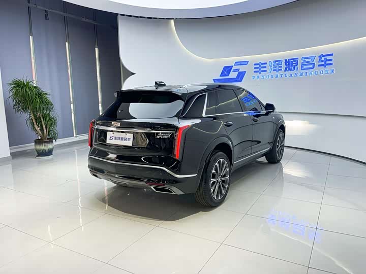 Фото 5 - Cadillac XT5
