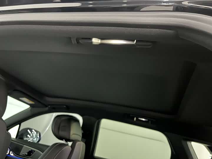 Фото 9 - Cadillac XT5