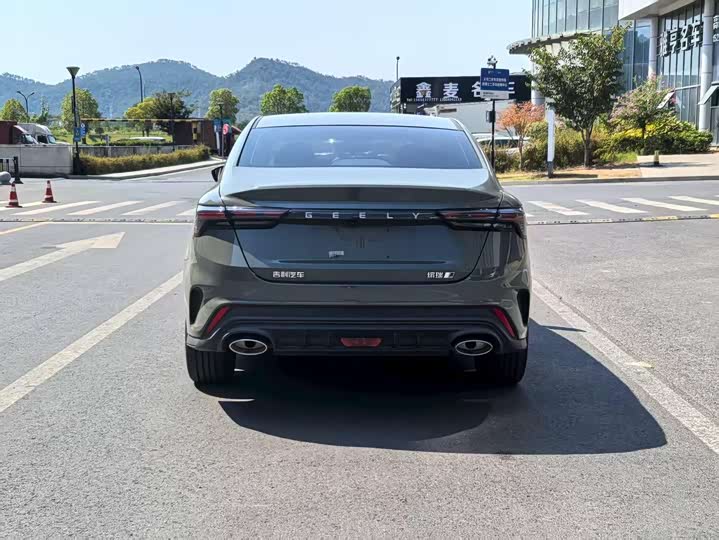 Фото 4 - Geely Binrui