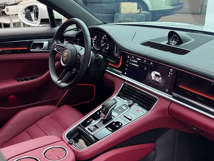 Фото 7 - Porsche Panamera Hybrid