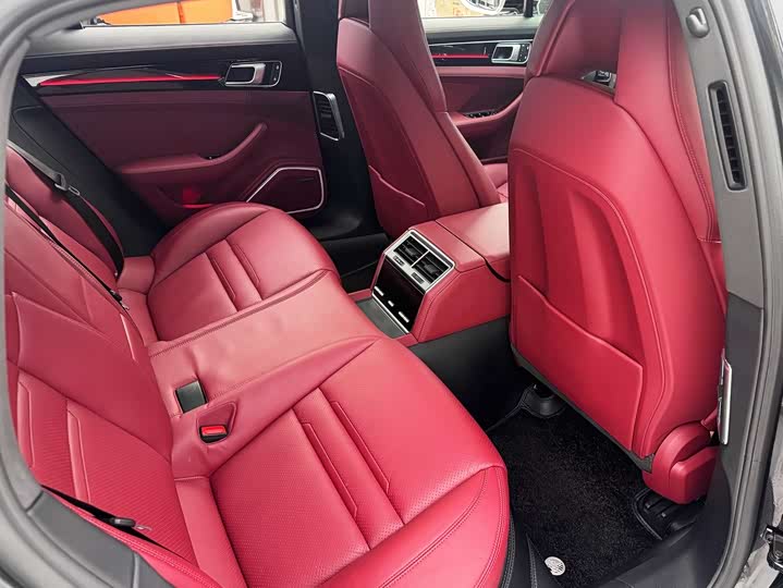 Фото 8 - Porsche Panamera Hybrid