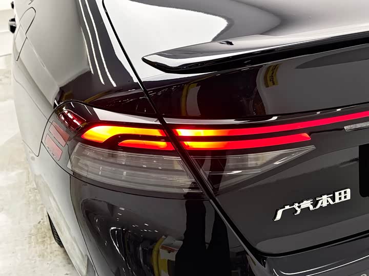 Фото 7 - Honda Accord Hybrid