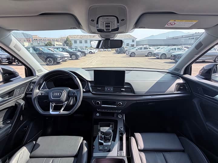 Фото 5 - Audi Q5L