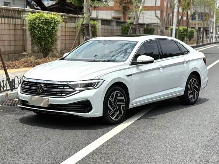 Фото 1 - Volkswagen Sagitar L