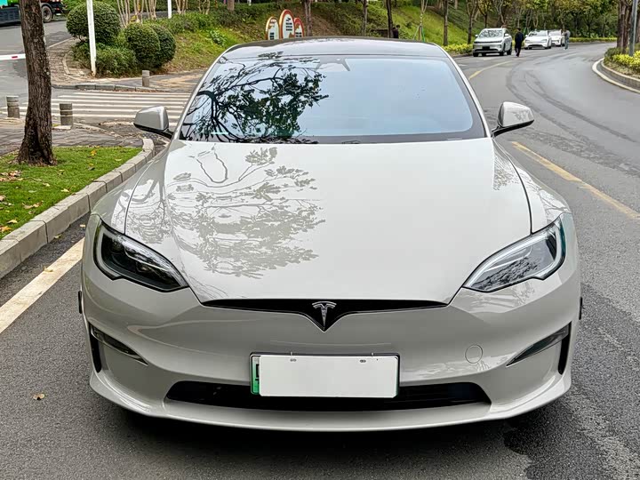 Фото 2 - Tesla Model S