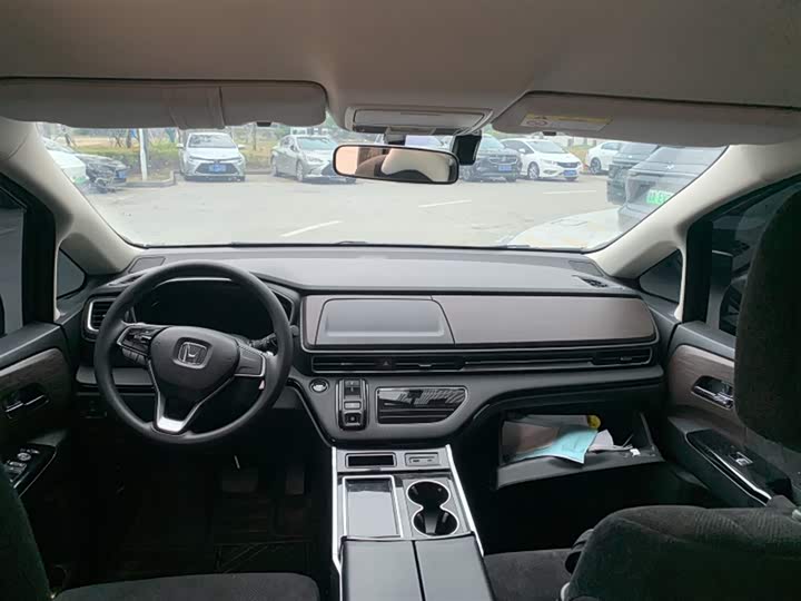 Фото 6 - Honda Odyssey