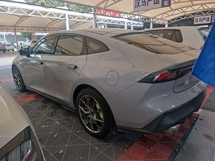 Фото 9 - Changan UNI-V