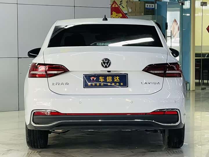 Фото 4 - Volkswagen Lavida