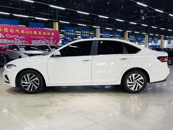 Фото 5 - Volkswagen Lavida