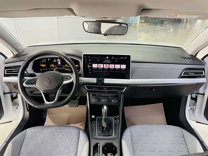 Фото 9 - Volkswagen Lavida