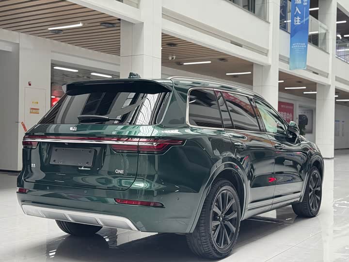 Фото 4 - LiXiang One