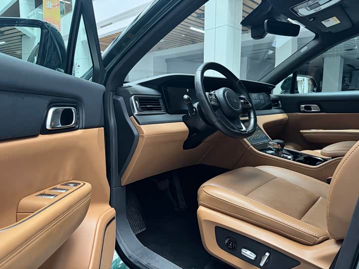 Фото 9 - LiXiang One