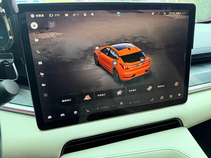 Фото 6 - Zeekr 001