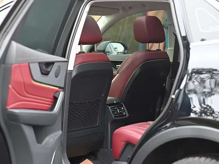 Фото 5 - Hongqi HS5