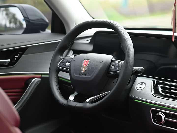 Фото 7 - Hongqi HS5