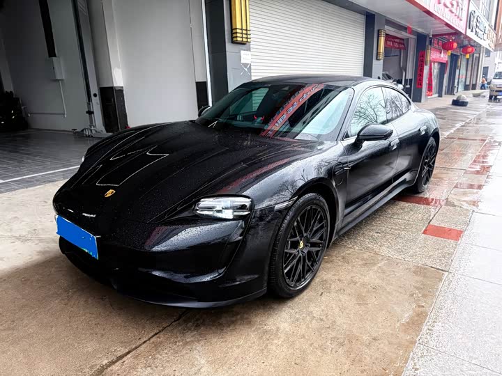 Photo 1 - Porsche Taycan